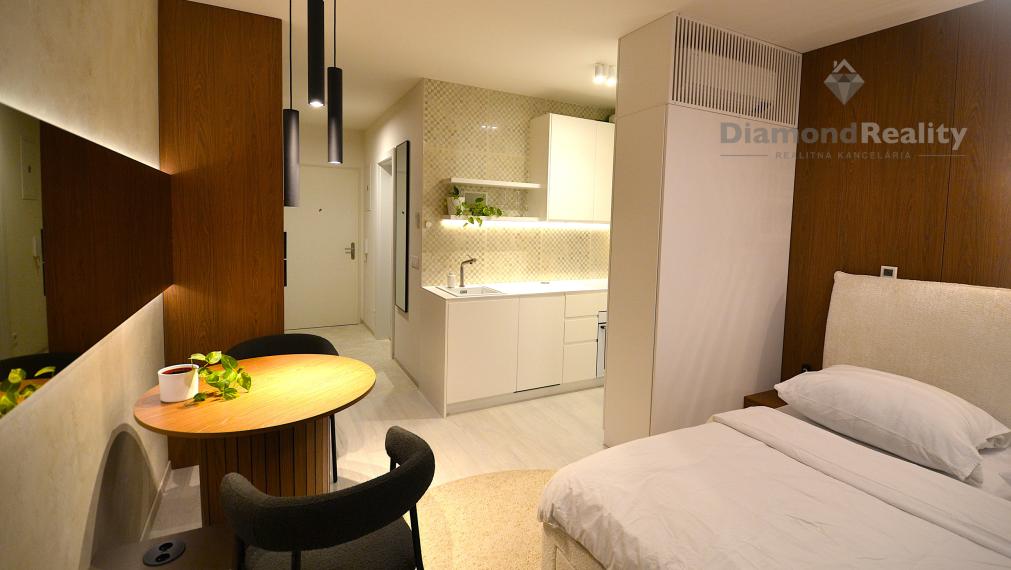 NOVOSTAVBA 1-izbový byt, loggia, pivnica, parkovacie miesto REZIDENCIA PRI RADNICI