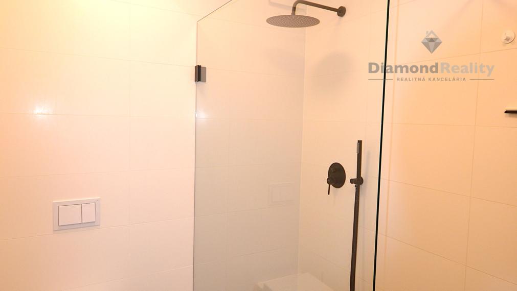 NOVOSTAVBA 1-izbový byt, loggia, pivnica, parkovacie miesto REZIDENCIA PRI RADNICI