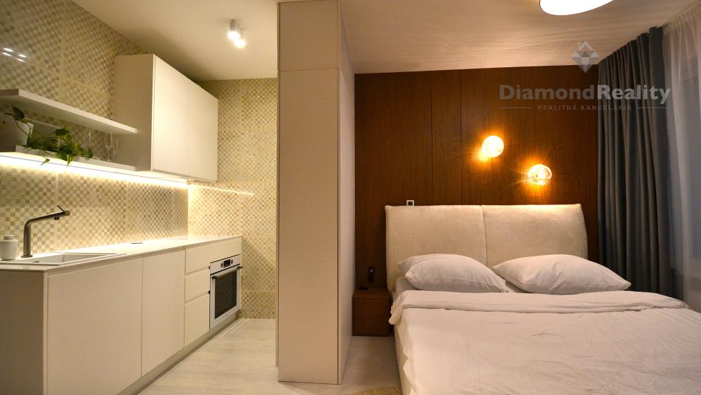 NOVOSTAVBA 1-izbový byt, loggia, pivnica, parkovacie miesto REZIDENCIA PRI RADNICI