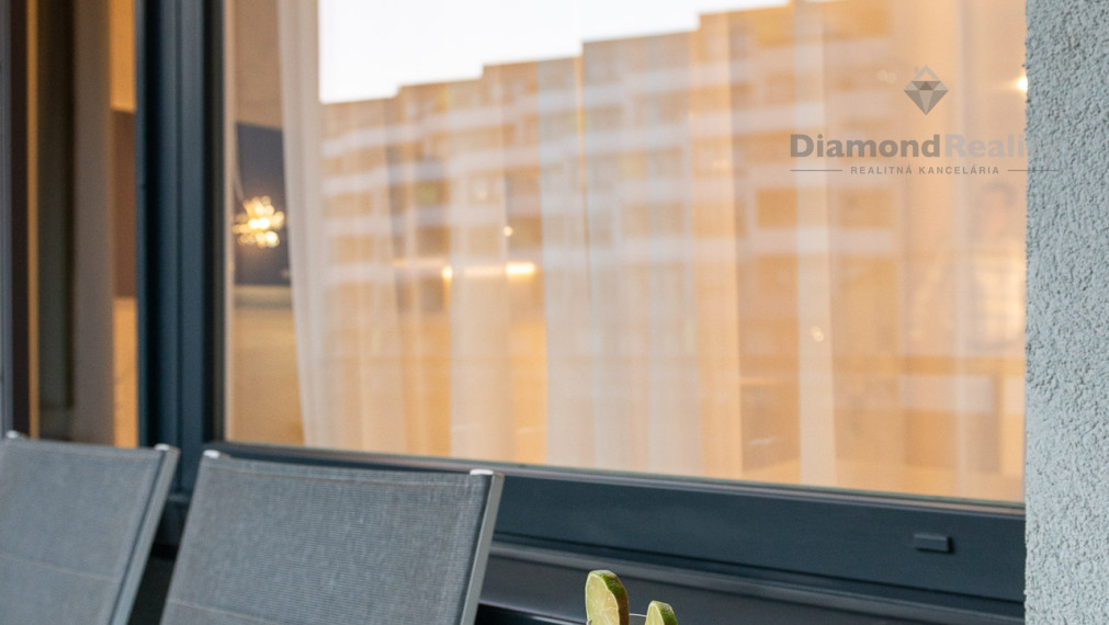 TOP ! REZIDENCIA PRI RADNICI, 1-izb.byt, loggia, pivnica