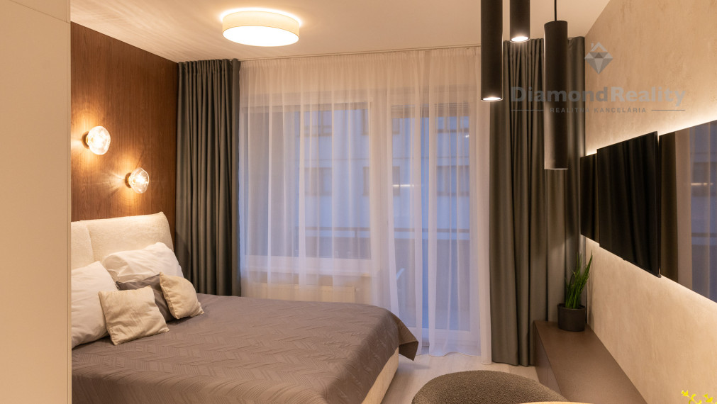 TOP ! REZIDENCIA PRI RADNICI, 1-izb.byt, loggia, pivnica