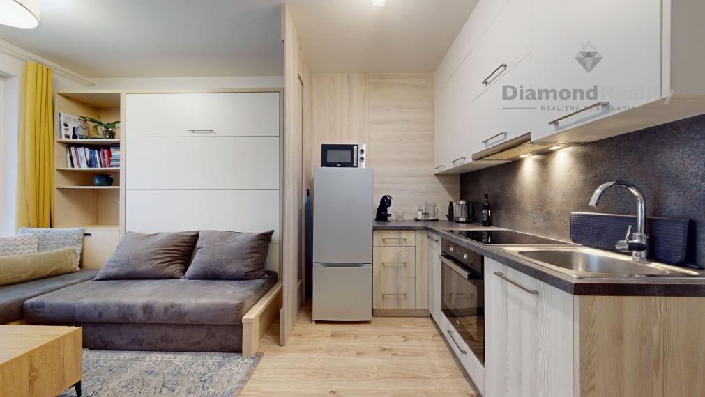 GARSÓNKA NA PRENÁJOM V EXKLUZÍVNEJ LOKALITE - KOŠICE STARÉ MESTO S PARKOVACÍM MIESTOM | Strojárenská ulica Košice