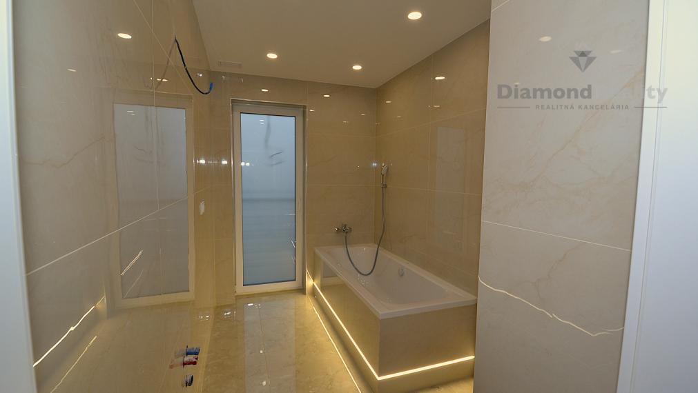 TOP Skolaudovaný RD NOVOSTAVBA Košice-Čaňa, VIDEO