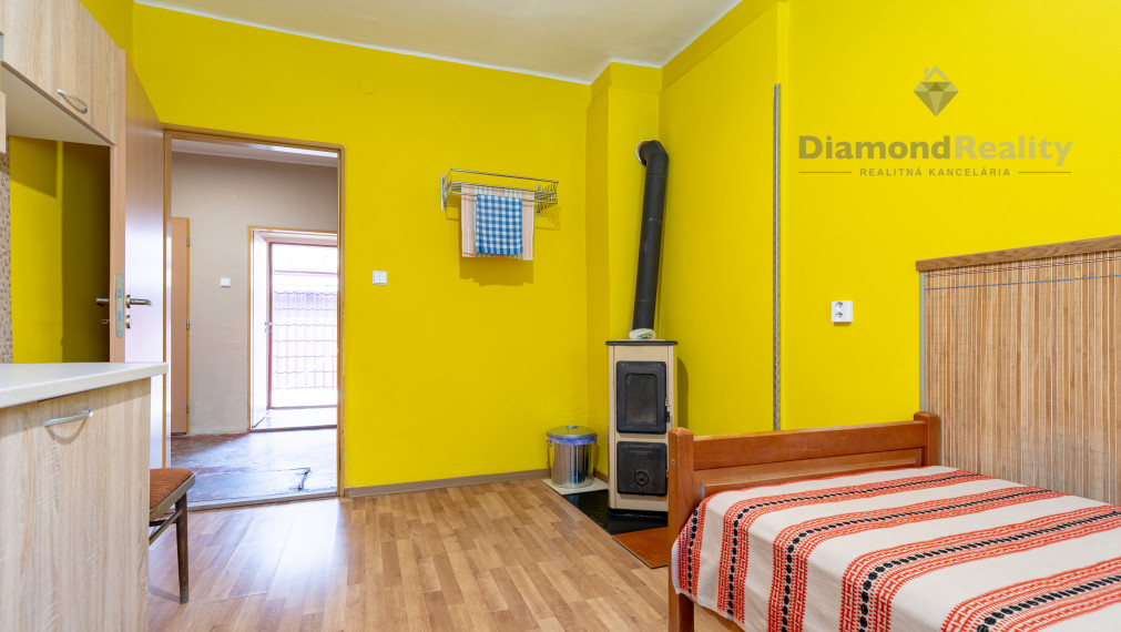 Na predaj pekný rodinný dom v chatovej oblasti s výborným prístupom v obci Kysak