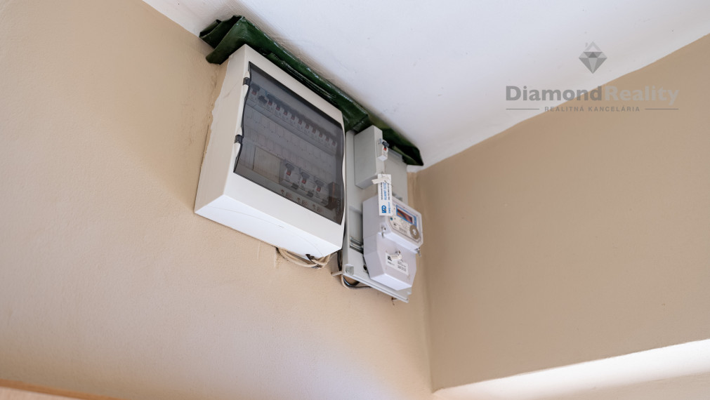 Na predaj pekný rodinný dom v chatovej oblasti s výborným prístupom v obci Kysak