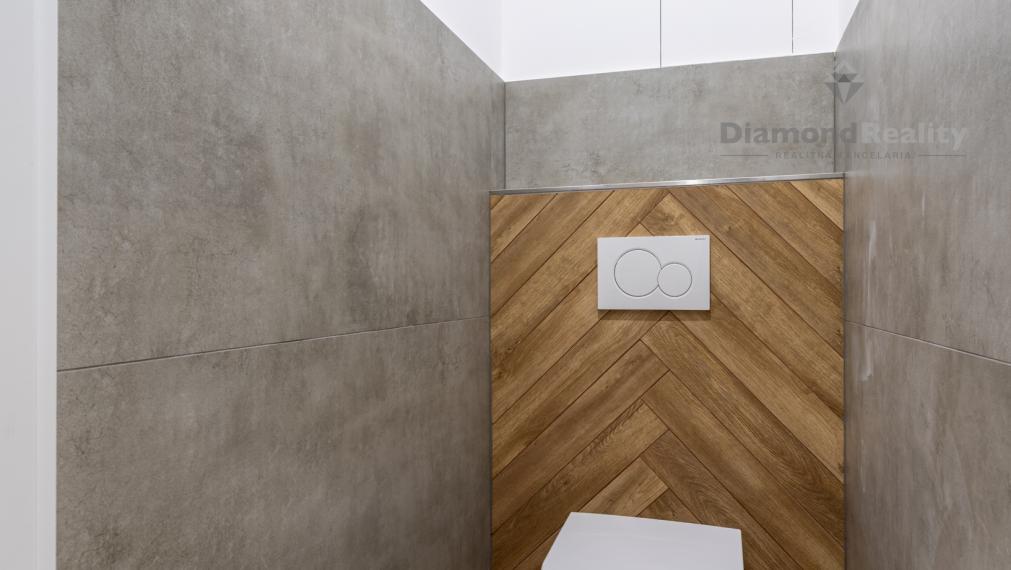 NOVÁ REKONŠTRUKCIA | 3 IZBOVÝ BYT S LOGGIOU S NÁBYTKOM V CENE | ŠKULTÉTYHO UL. | KOŠICE - STARÉ MESTO