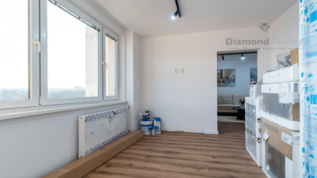 NOVÁ REKONŠTRUKCIA | 3 IZBOVÝ BYT S LOGGIOU S NÁBYTKOM V CENE | ŠKULTÉTYHO UL. | KOŠICE - STARÉ MESTO