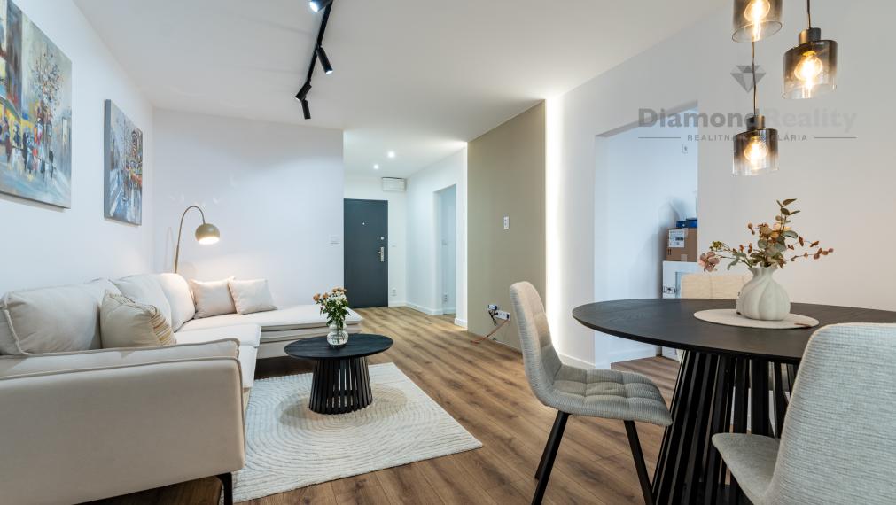 NOVÁ REKONŠTRUKCIA | 3 IZBOVÝ BYT S LOGGIOU S NÁBYTKOM V CENE | ŠKULTÉTYHO UL. | KOŠICE - STARÉ MESTO