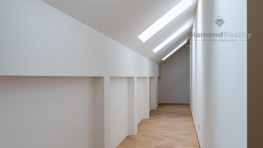 REZIDENCIA MOYZESOVA | 3 IZBOVÝ MEZONET DOKONČENÝ V ŠTANDARDE | 119m² | KOŠICE - STARÉ MESTO