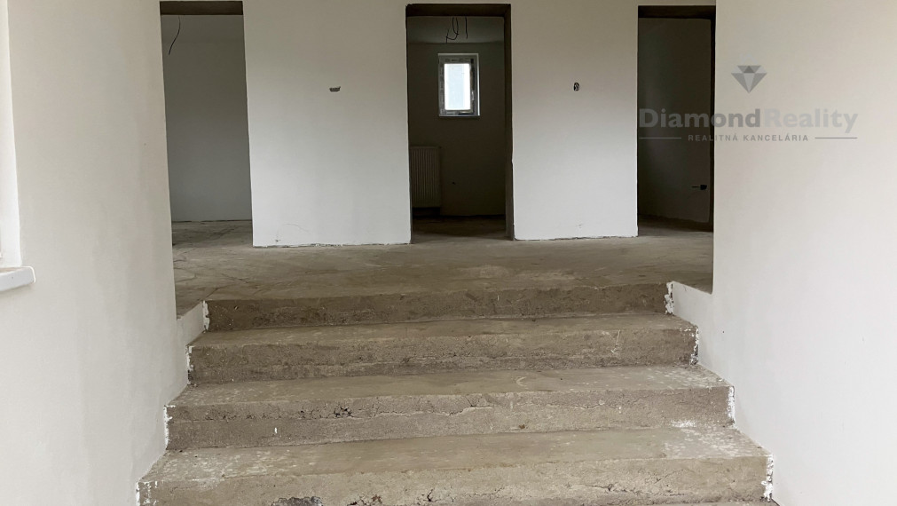 ZNÍŽENÁ CENA | NA PREDAJ ZREKONŠTRUOVANÝ RODINNÝ DOM