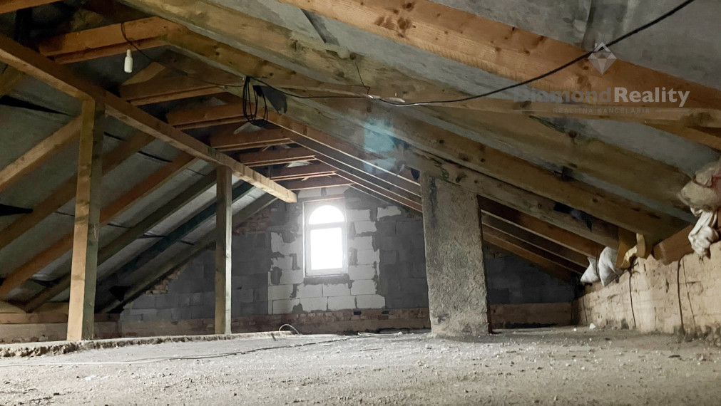 ZNÍŽENÁ CENA | NA PREDAJ ZREKONŠTRUOVANÝ RODINNÝ DOM