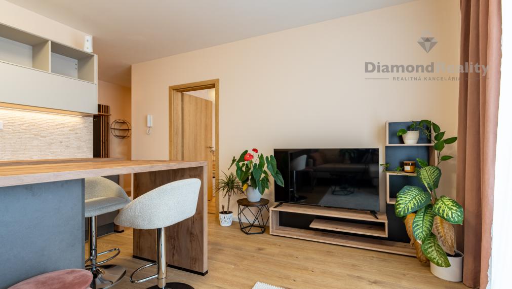 NA PRENÁJOM 1,5 IZBOVÝ BYT V NOVOSTAVBE S PARKOVACÍM MIESTOM | ŽDAŇA | KOŠICE - OKOLIE