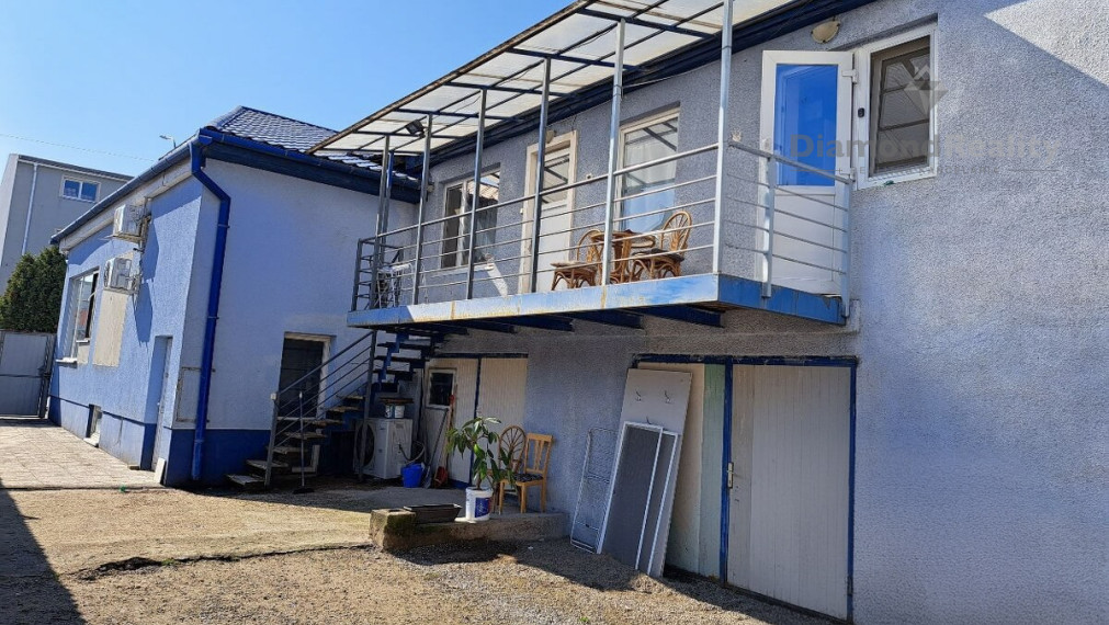 NA PREDAJ DOM SO 4 BYTOVÝMI JEDNOTKAMI | BLÍZKO CENTRA KE