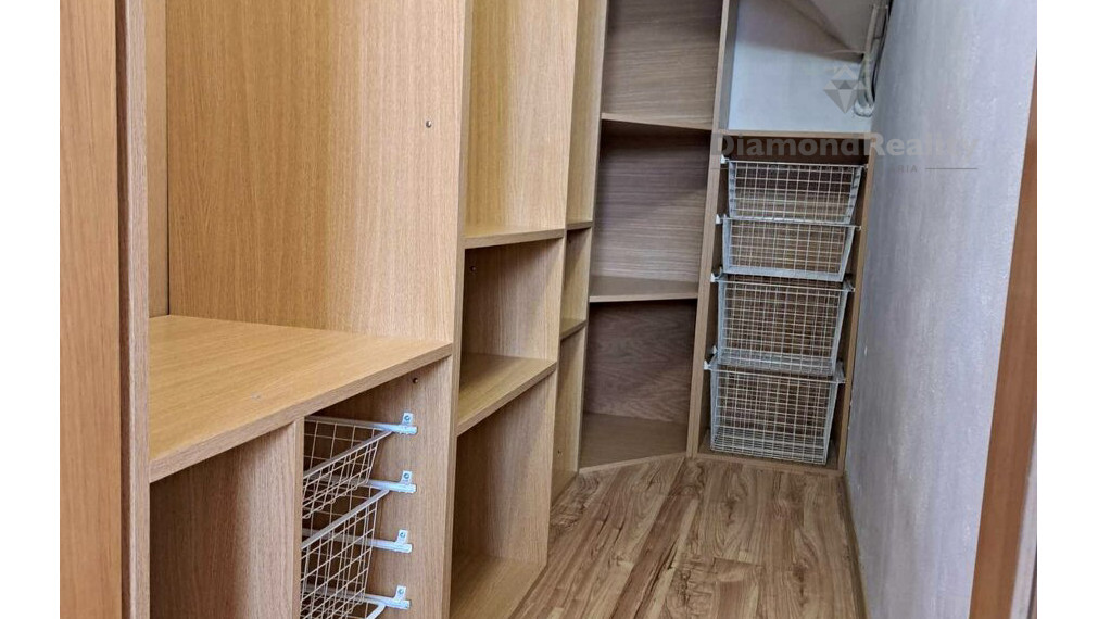 NA PREDAJ DOM SO 4 BYTOVÝMI JEDNOTKAMI | BLÍZKO CENTRA KE