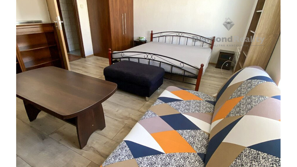 NA PREDAJ DOM SO 4 BYTOVÝMI JEDNOTKAMI | BLÍZKO CENTRA KE