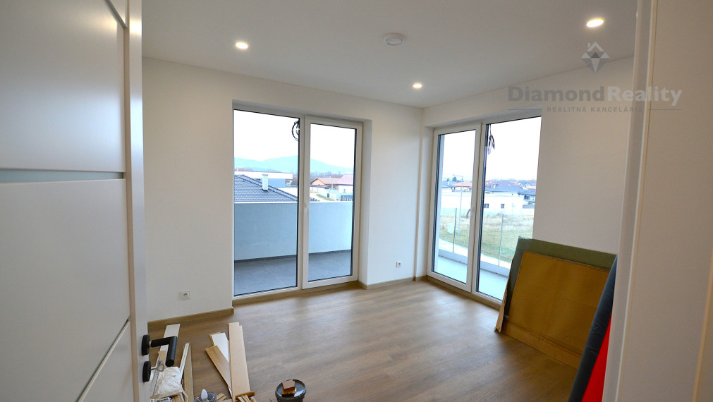 TOP Skolaudovaný RD NOVOSTAVBA Košice-Čaňa, VIDEO