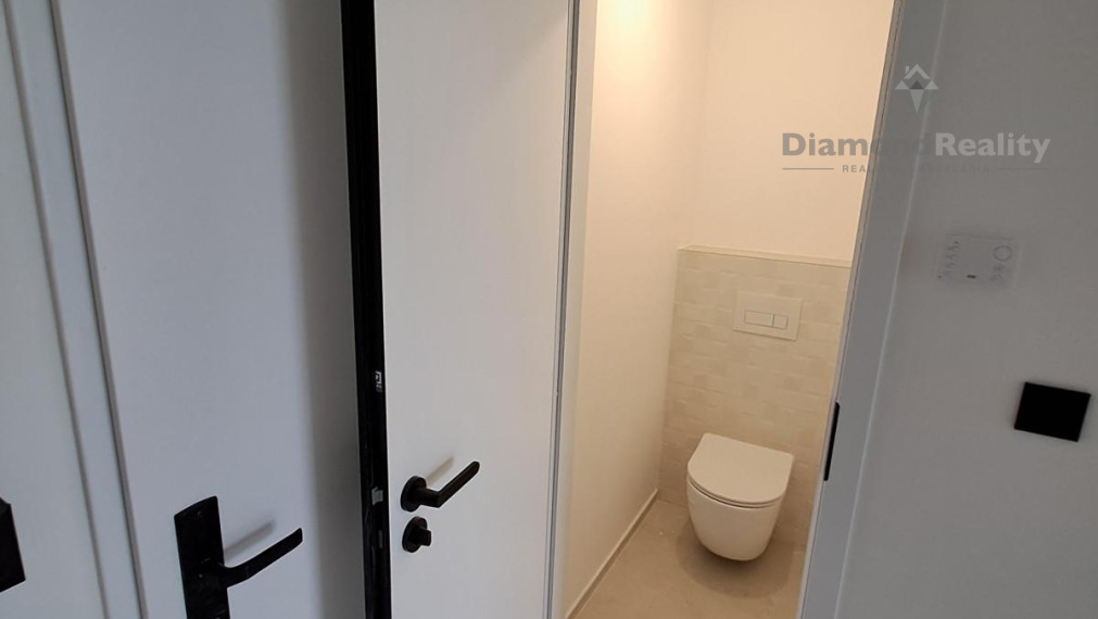 Na predaj 1 izbový byt / Garsónka, Košice - Západ, Lunik II