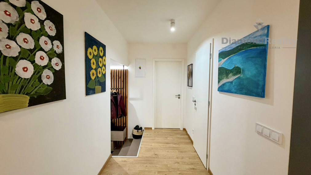 NA PREDAJ 2 IZBOVÝ BYT REZIDENCIA ALBELLI 135m² PREDZÁHRADKA