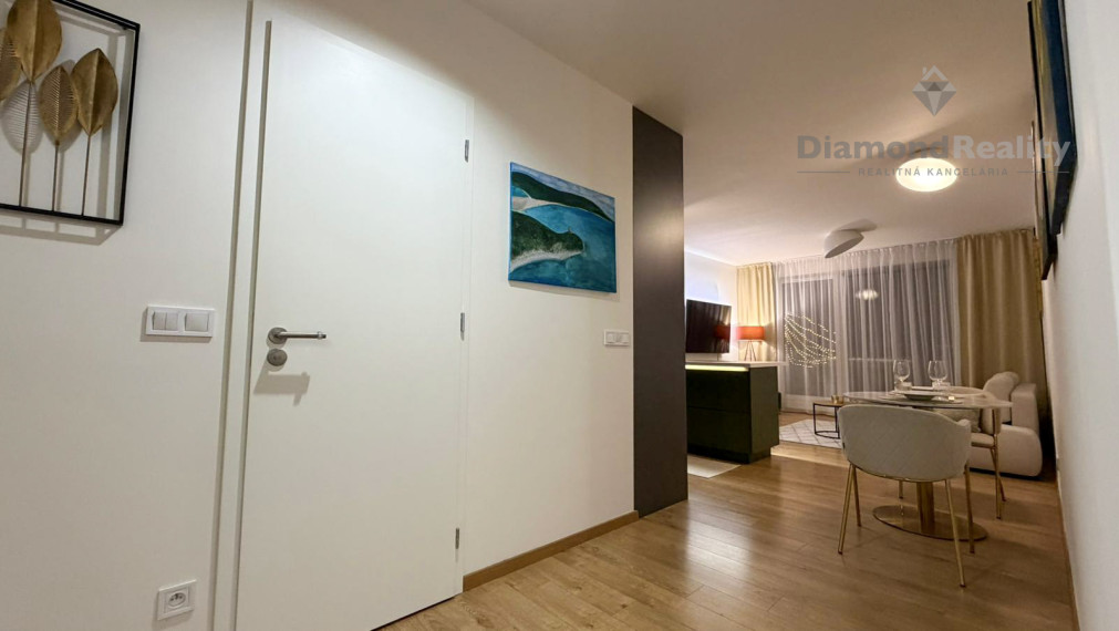 NA PREDAJ 2 IZBOVÝ BYT REZIDENCIA ALBELLI 135m² PREDZÁHRADKA