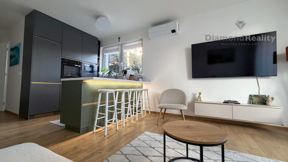 NA PREDAJ 2 IZBOVÝ BYT REZIDENCIA ALBELLI 135m² PREDZÁHRADKA