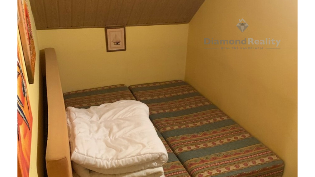 Na predaj ,Krásna murovaná chata ,Ružín