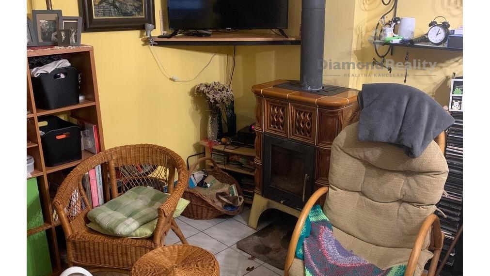 Na predaj ,Krásna murovaná chata ,Ružín