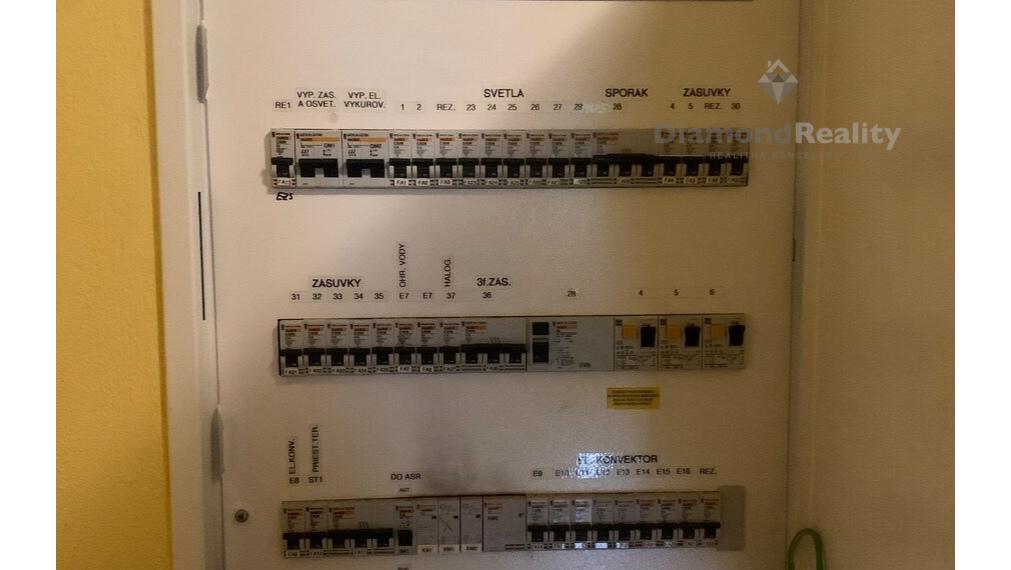 Na predaj ,Krásna murovaná chata ,Ružín