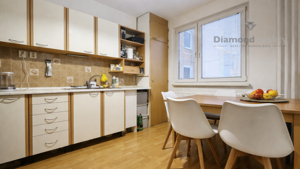 Na predaj  4-izbový byt , Pekinská ulica, Košice- Ťahanovce