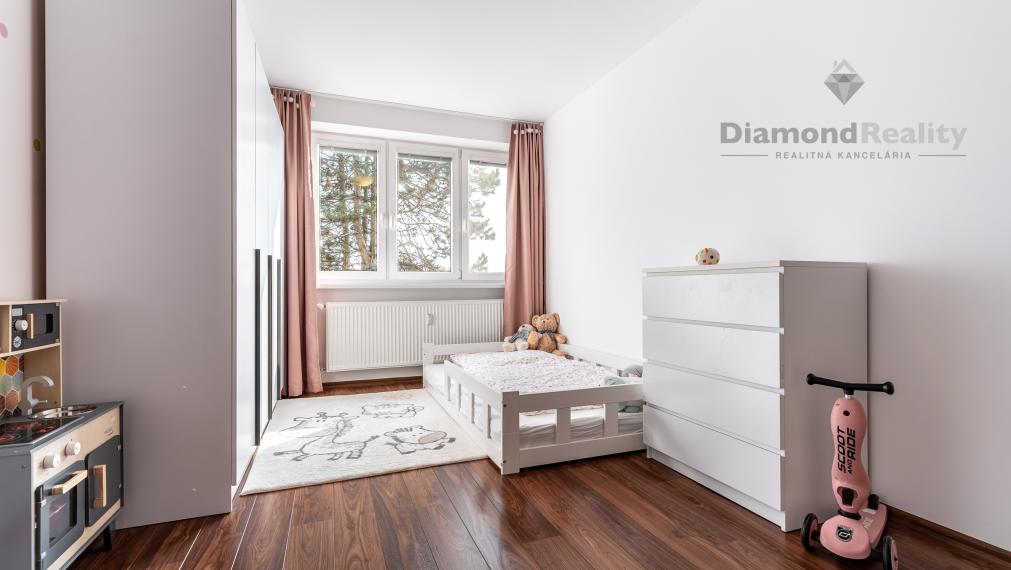 PREDANÉ | 3 IZBOVÝ BYT PRAŽSKÉHO TYPU, STARÉ MESTO - KUZMÁNYHO