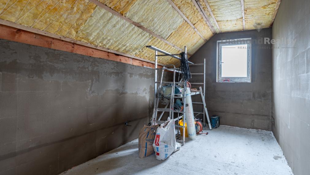 NA PREDAJ 4 IZBOVÁ NOVOSTAVBA S KRÁSNYM POZEMKOM 381m² | OBEC SEŇA | 15 MINÚT OD KOŠÍC