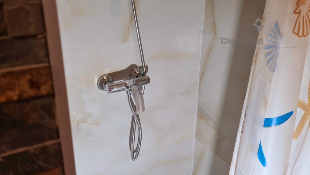 NA PREDAJ: Zabehnutá rekreačná chata v Podhájskej – výborná investícia