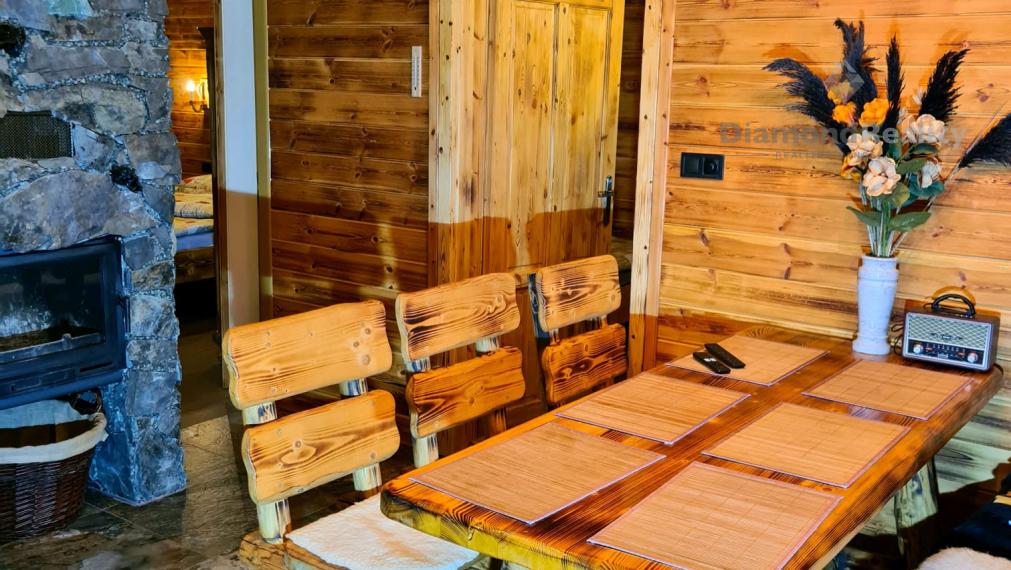 NA PREDAJ: Zabehnutá rekreačná chata v Podhájskej – výborná investícia