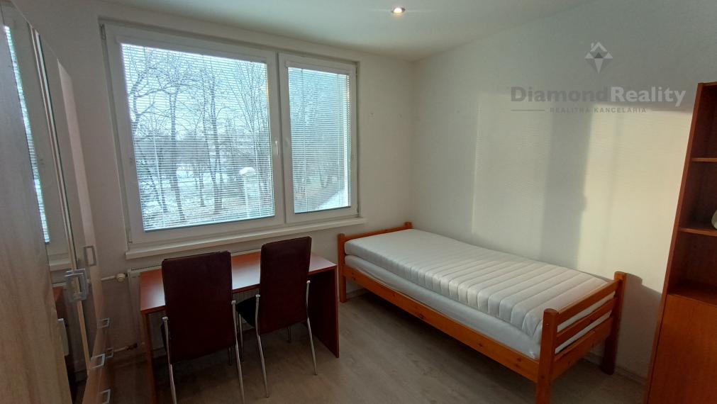 Ideálne rodinné bývanie v Nitre – 3-izbový byt na Tribečskej ulici