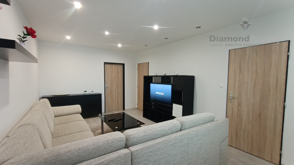 Ideálne rodinné bývanie v Nitre – 3-izbový byt na Tribečskej ulici