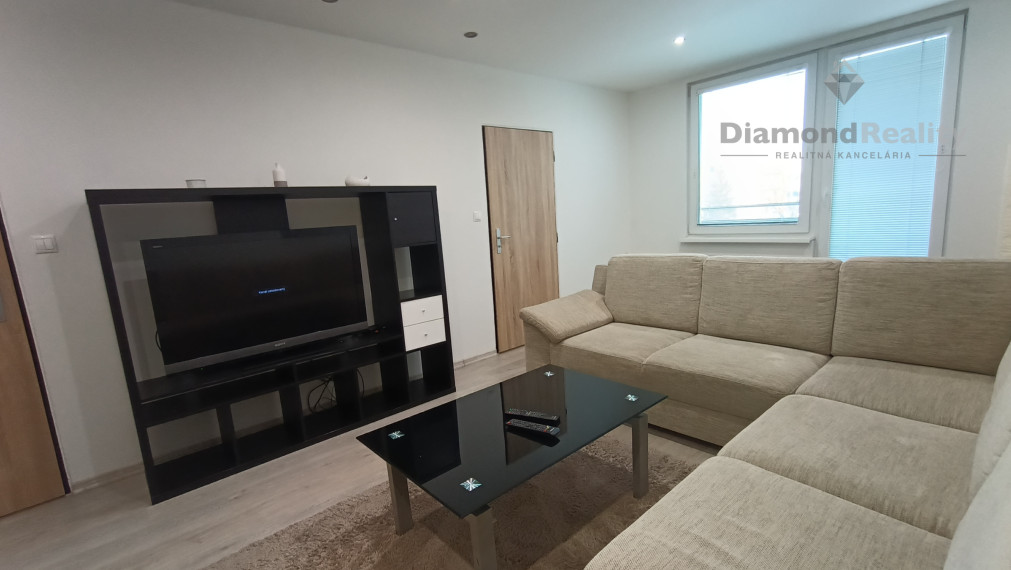 Ideálne rodinné bývanie v Nitre – 3-izbový byt na Tribečskej ulici