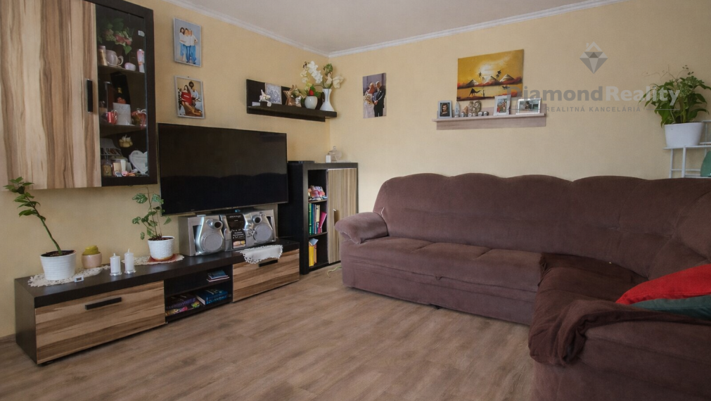 Na predaj priestranný rodinný dom, Malé Ozorovce, Trebišov