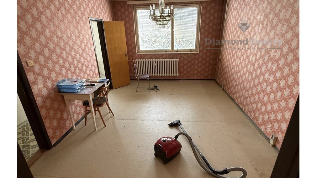 NA PREDAJ VEĽKÝ 4 IZBOVÝ BYT S BALKÓNOM | 83m² | PRAKOVCE