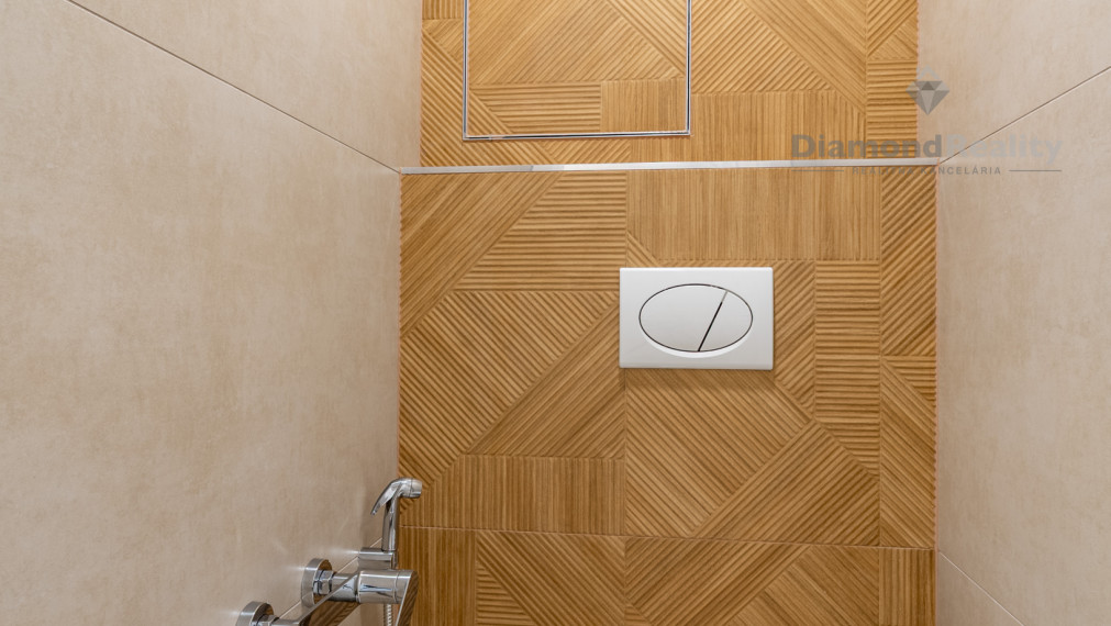 NA PREDAJ PEKNÝ A ZREKONŠTRUOVANÝ 3-IZBOVÝ BYT NA ULICI VÝSTAVBY, KOŠICE - ZÁPAD.