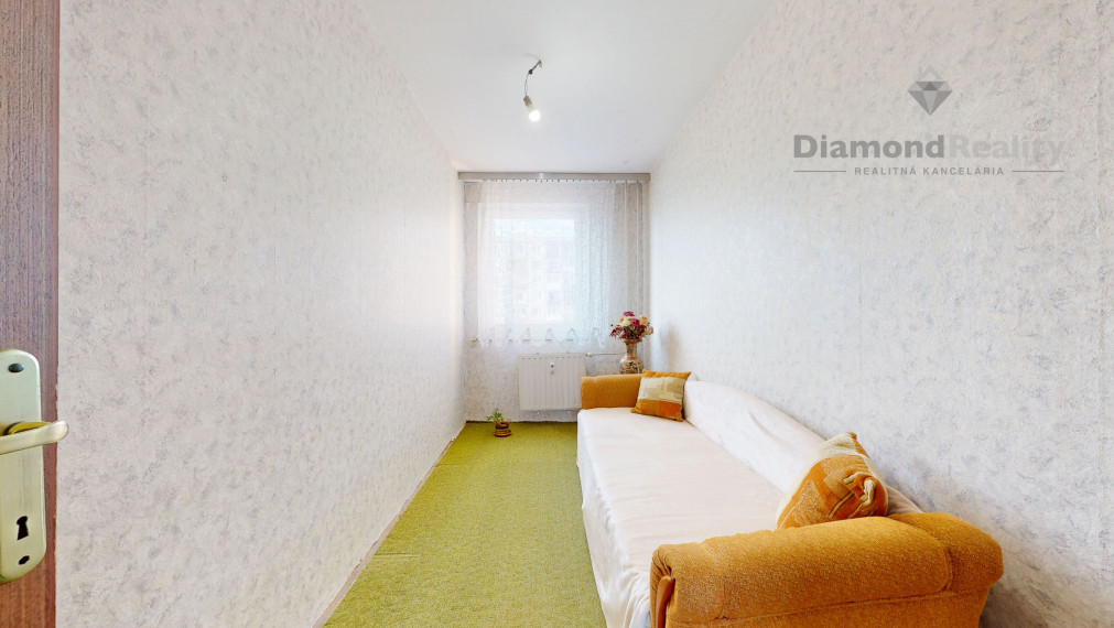 VÝNIKAJÚCA INVESTIČNÁ PRÍLEŽITOSŤ – 4-izbový byt, Košice KVP, Titogradská ulica