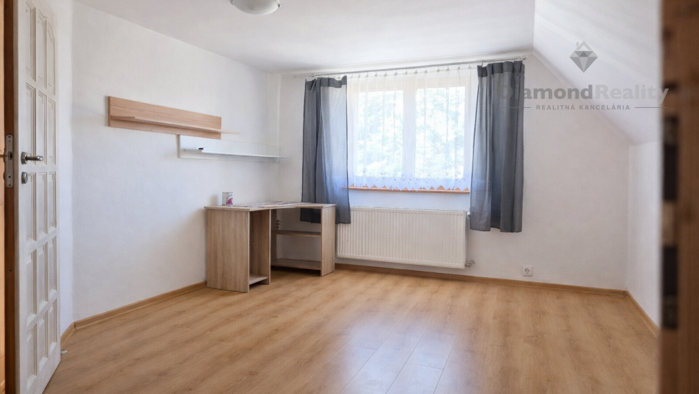 Na predaj priestranný rodinný dom, Valaliky, Košice - okolie