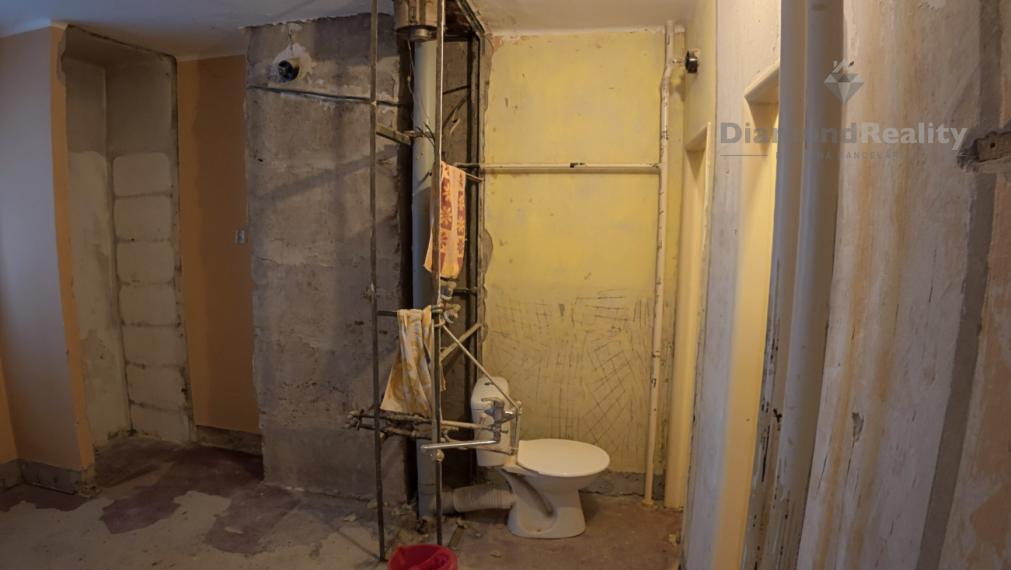 NA PREDAJ 2 IZBOVÝ BYT | 53 m² + BALKÓN | ŠAFÁRIKOVA | RV