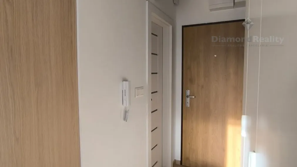 Na prenájom prerobená garsonka, ul. Teplická, Piešťany