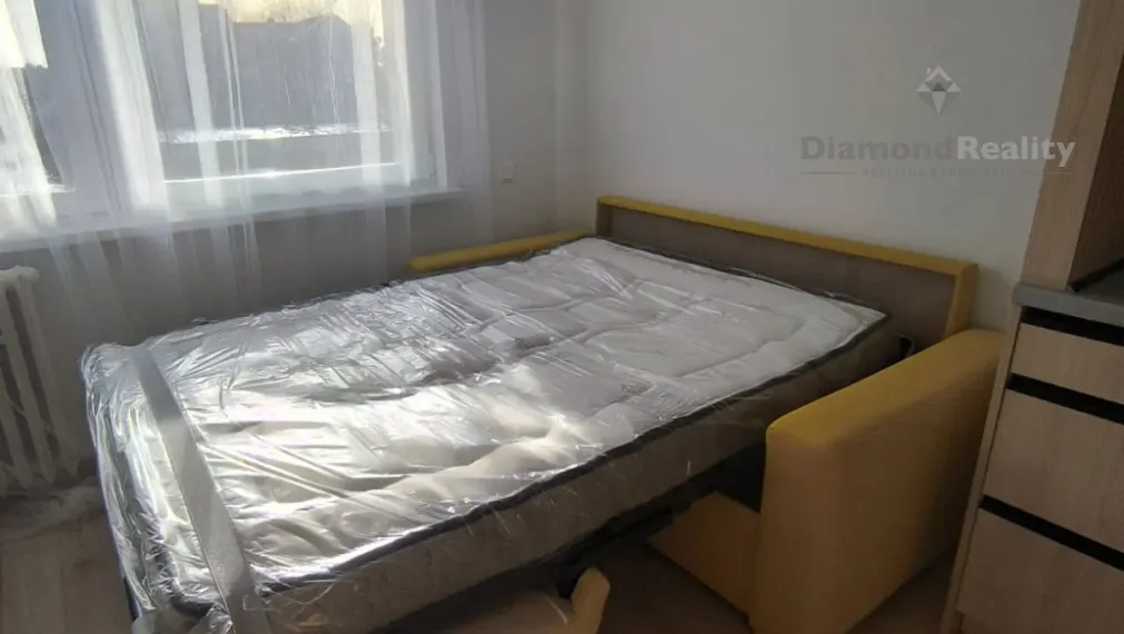 Na prenájom prerobená garsonka, ul. Teplická, Piešťany