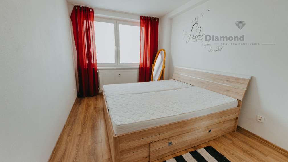 NA PREDAJ 2 - IZBOVÝ BYT V MESTSKEJ ČASTI ŠACA, ULICA UČŇOVSKÁ