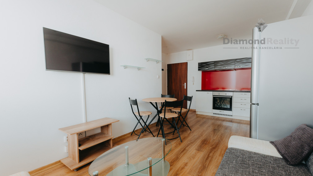 NA PREDAJ 2 - IZBOVÝ BYT V MESTSKEJ ČASTI ŠACA, ULICA UČŇOVSKÁ