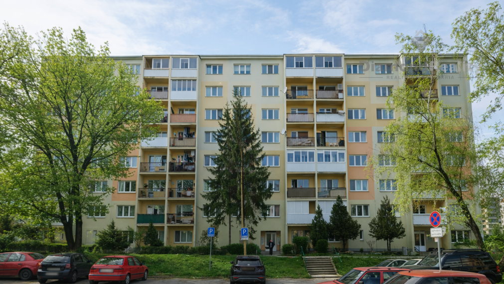 Na predaj 3-izbový byt na Terase, ulica Pokroku (Košice - Západ)