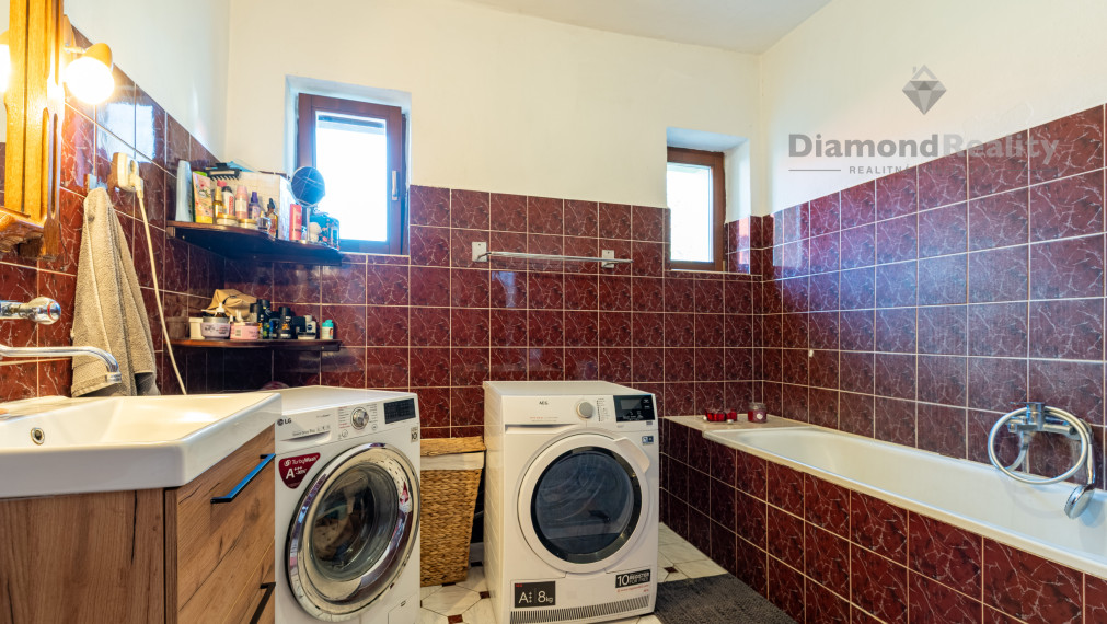 NA PREDAJ DVOJPODLAŽNÝ RODINNÝ DOM LEN 15 KM OD KOŠÍC | POZEMOK 1 501 m2 | NIŽNÁ MYŠĽA