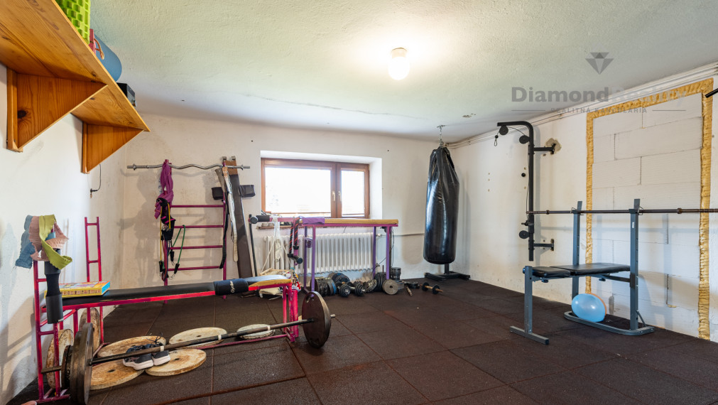 NA PREDAJ DVOJPODLAŽNÝ RODINNÝ DOM LEN 15 KM OD KOŠÍC | POZEMOK 1 501 m2 | NIŽNÁ MYŠĽA