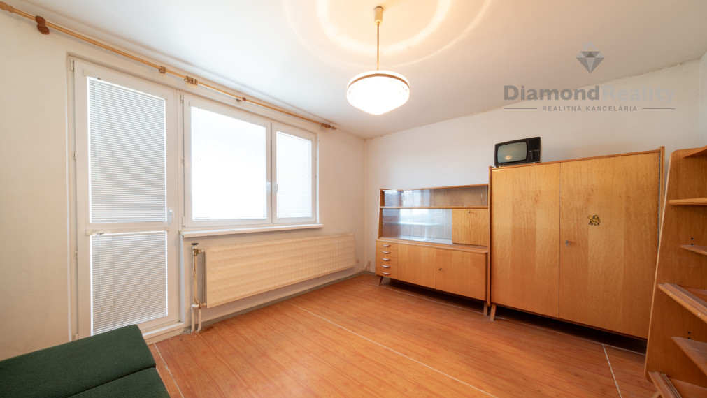 Bývajte a podnikajte v malebnej obci v centre obce Výčapy-Opatovce