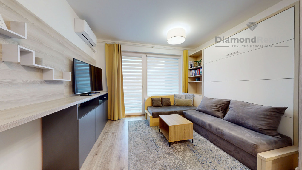 NA PRENÁJOM GARSÓNKA V EXKLUZÍVNEJ LOKALITE - KOŠICE STARÉ MESTO S PARKOVACÍM MIESTOM | Strojárenská ulica Košice